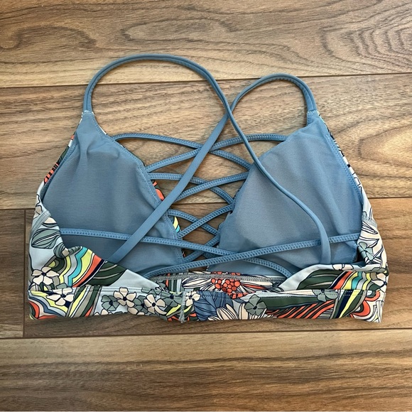 VA Sport Floral Strappy Sports Bra - Picture 3 of 4